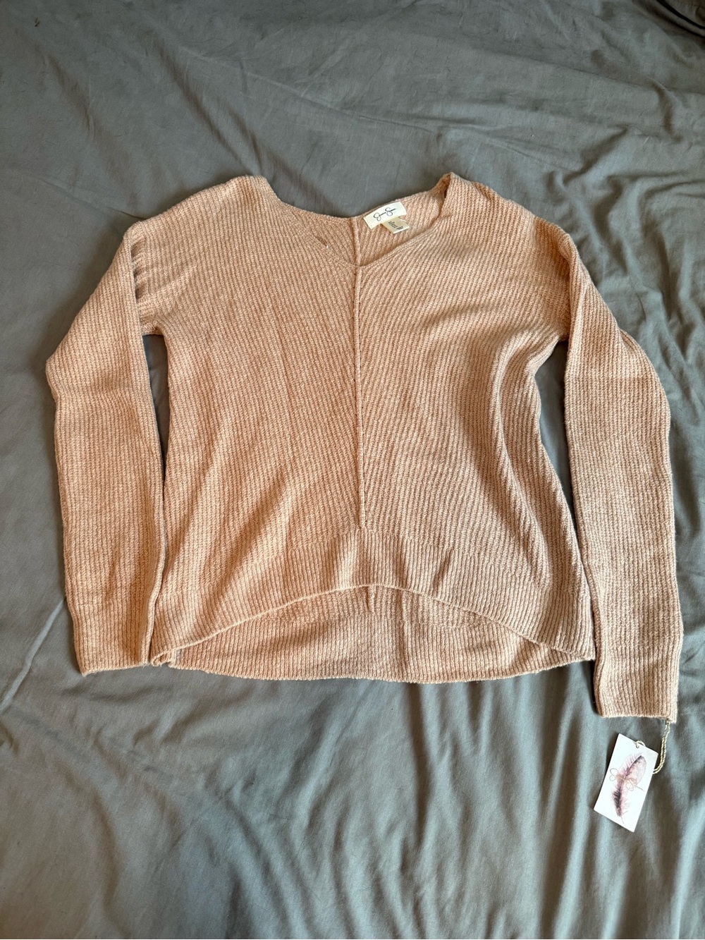 Jessica Simpson Ribbed V-Neck Sweater in Blush Pink